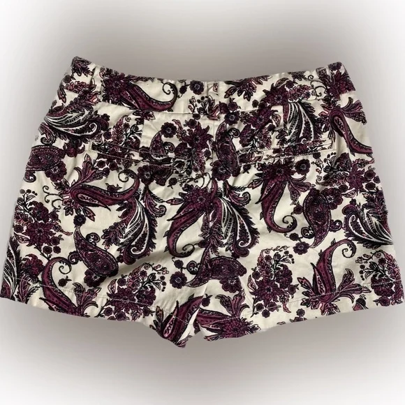Size 0 Loft Ann Taylor Paisley Low Rise White Purple Embroidered Print Shorts - Picture 2 of 5
